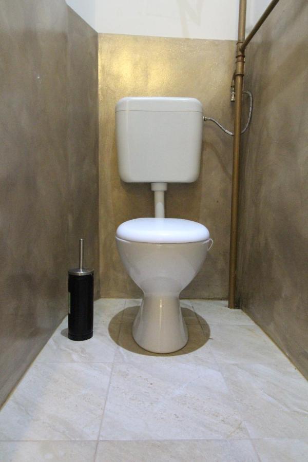 Private Triple Bedroom Rf1 Bécs Kültér fotó